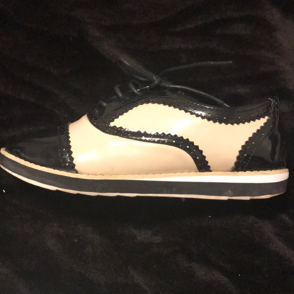 Shoes - Picture 2 of 2